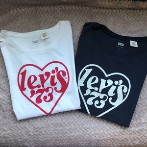 levi’s t-shirt